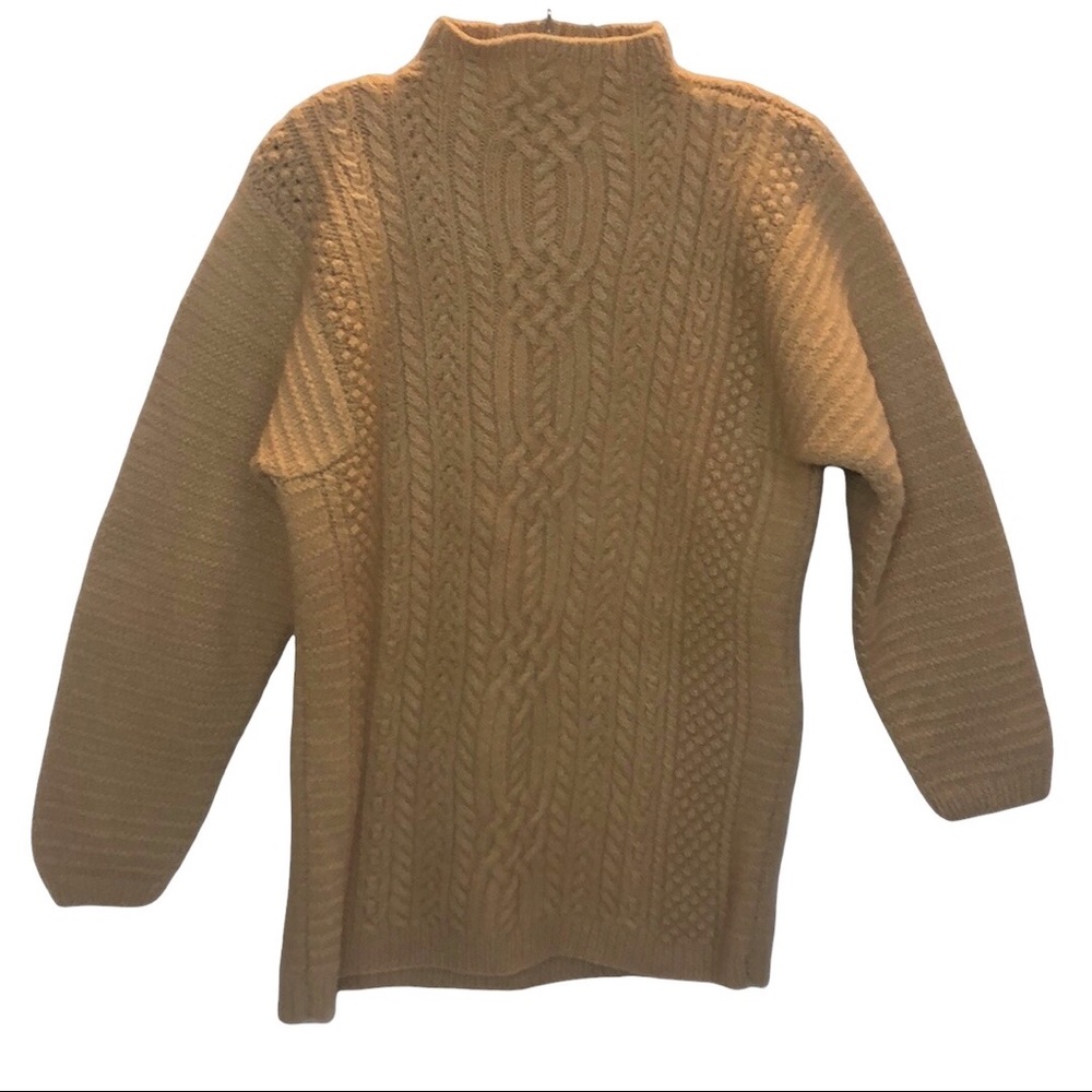 Ellen Tracy wool cable knit sweater tan size medium
